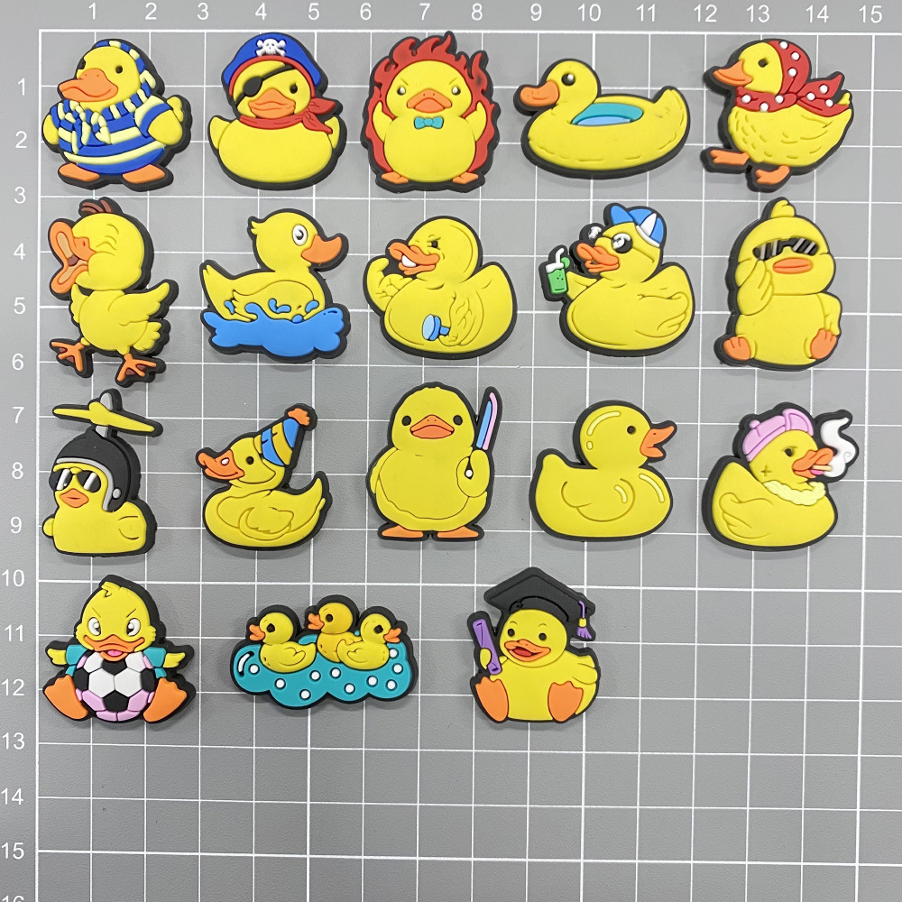 Cartoon Yellow Duck Shoes Char - Home Decor Yellow 评论和价格