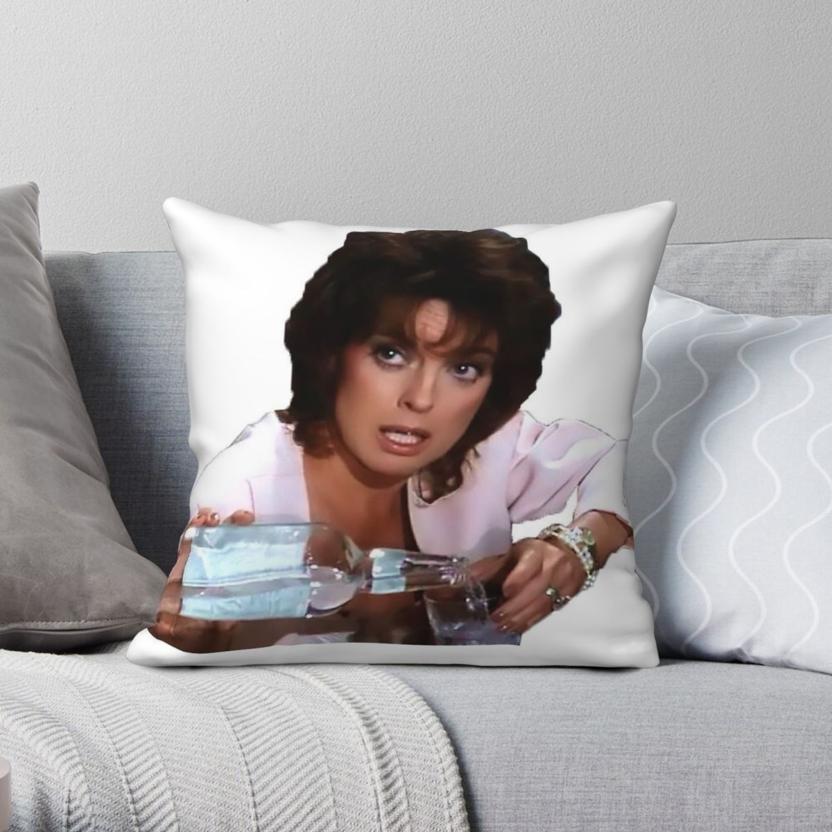 Dallas Sue Ellen Ewing Square  - Home Decor Dallas 评论和价格
